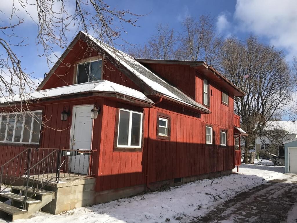 Primary Photo - 1710 Maplewood Ave