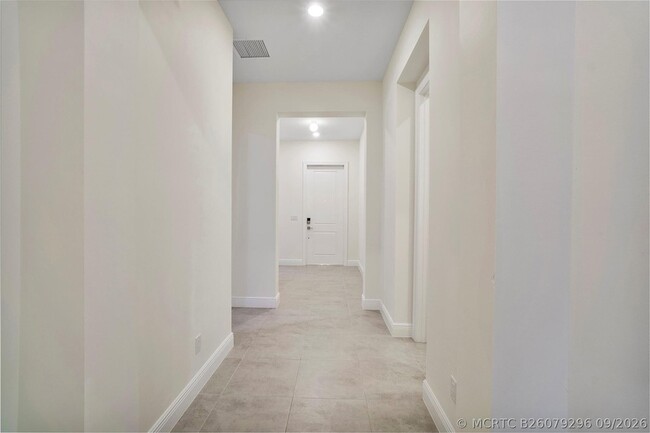Building Photo - 11785 Waterway Cir