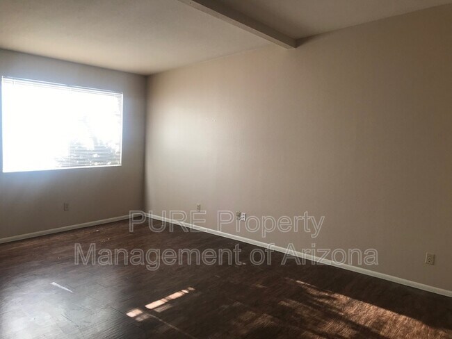 Building Photo - 1244 N Gaylord Cir