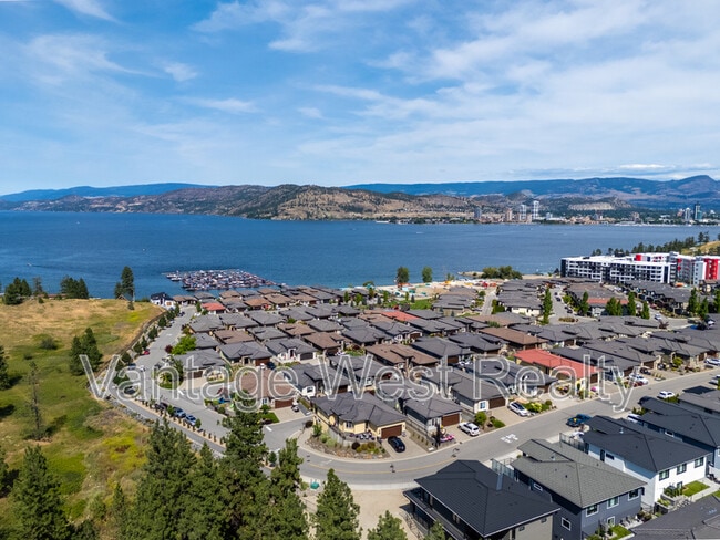 Building Photo - 1606 Marina Way