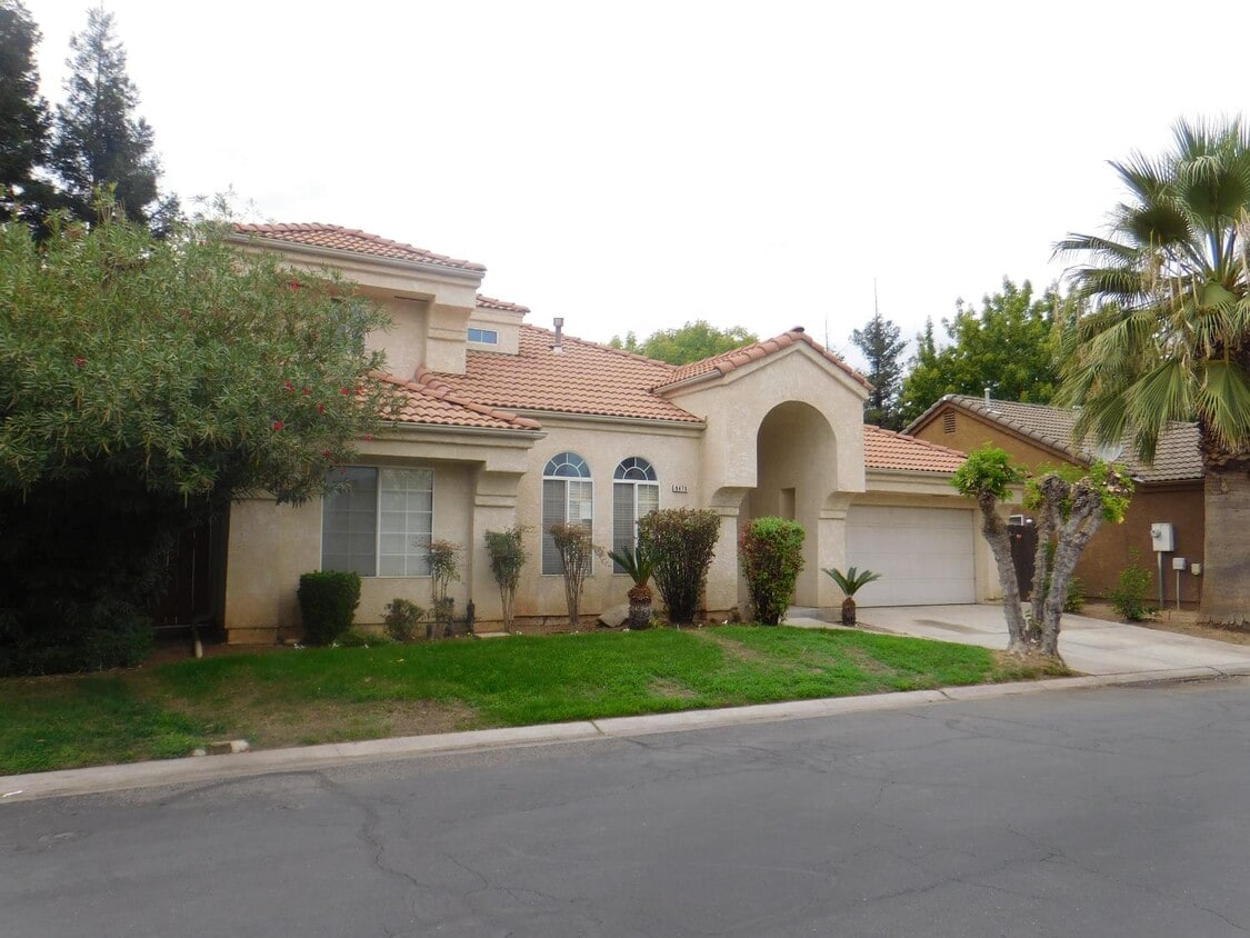 Foto principal - 9479 N Whitehouse Dr