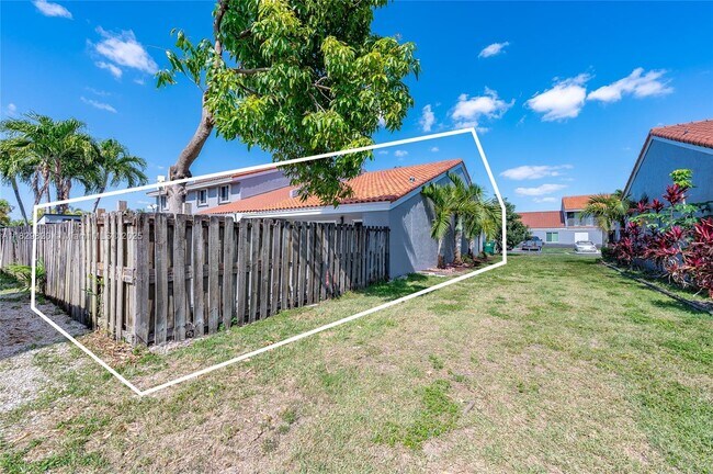 Building Photo - 8352 SW 148th Ave