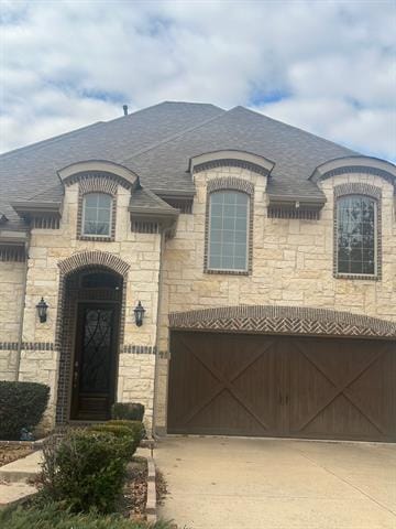 Building Photo - 903 Red Deer Dr