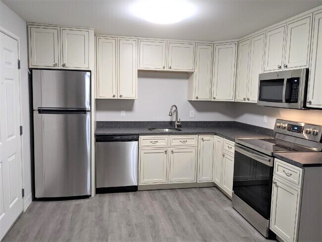 Foto del edificio - 12 East Side Dr