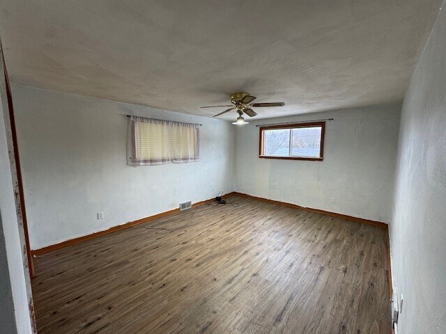 Foto del edificio - 812 Dickinson Dr