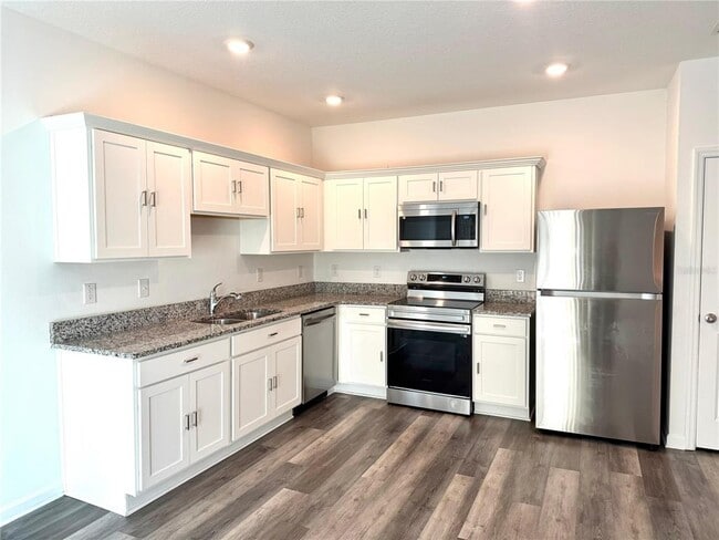 Foto del edificio - 5956 Piney Shrub Pl