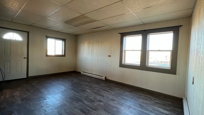 Foto del edificio - 106 Main St S