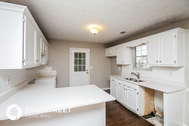 Foto del edificio - 3900 Saddlecreek Dr