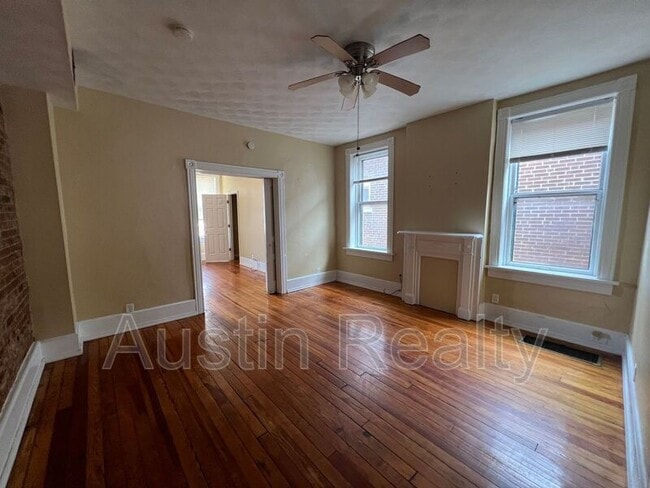 Building Photo - 4658 Tyrolean Ave