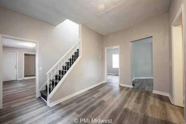 Building Photo - "Spacious 4-Bedroom Home on Orange Street with 2 Full Baths and 2260 Sq. Ft. in Indianapolis!"