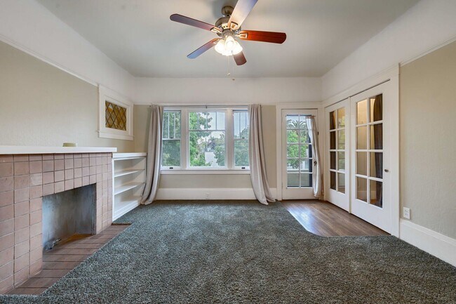 Foto del edificio - Charming Midtown 1-Bedroom Apartment with ...