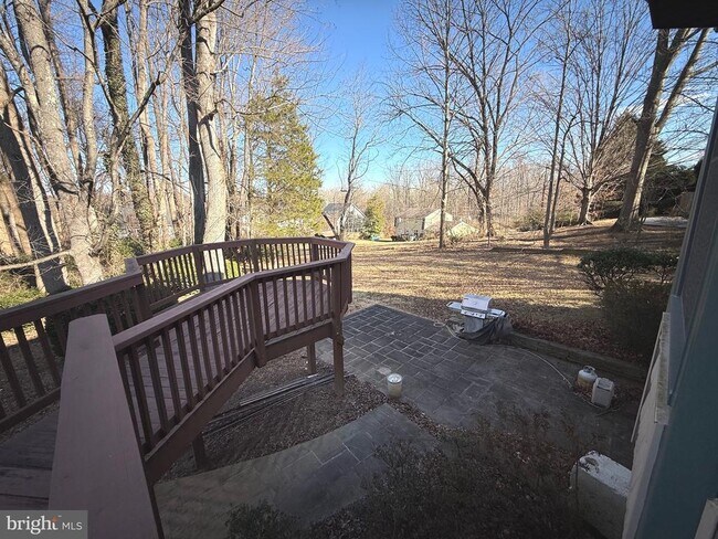 Foto del edificio - 9608 Burke View Ave