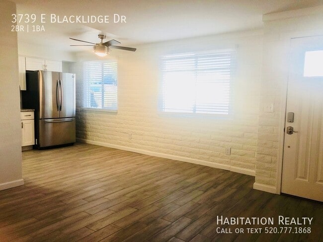 Foto del edificio - 3739 E Blacklidge Dr