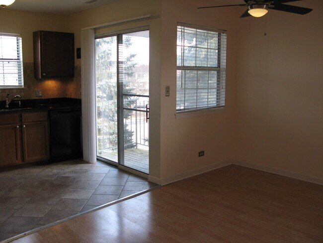 Building Photo - 93 N Victoria Ln