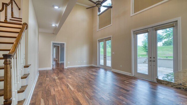 Foto del edificio - 2213 Doral Dr