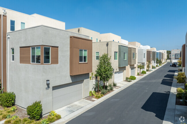 Building Photo - Solis Park at Great Park