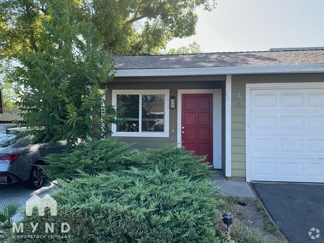 Building Photo - 7047 Greenback Ln
