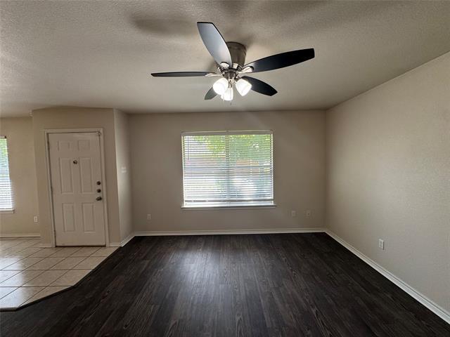 Foto del edificio - 957 Austin Ct