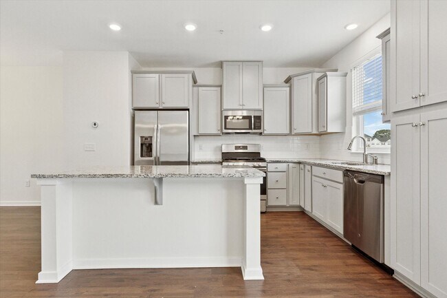 Foto del edificio - Available Immediately – 3 Bedroom / 2.5 Bath Townhome in Downingtown School District