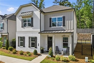 Building Photo - 158 Kingwood Dr
