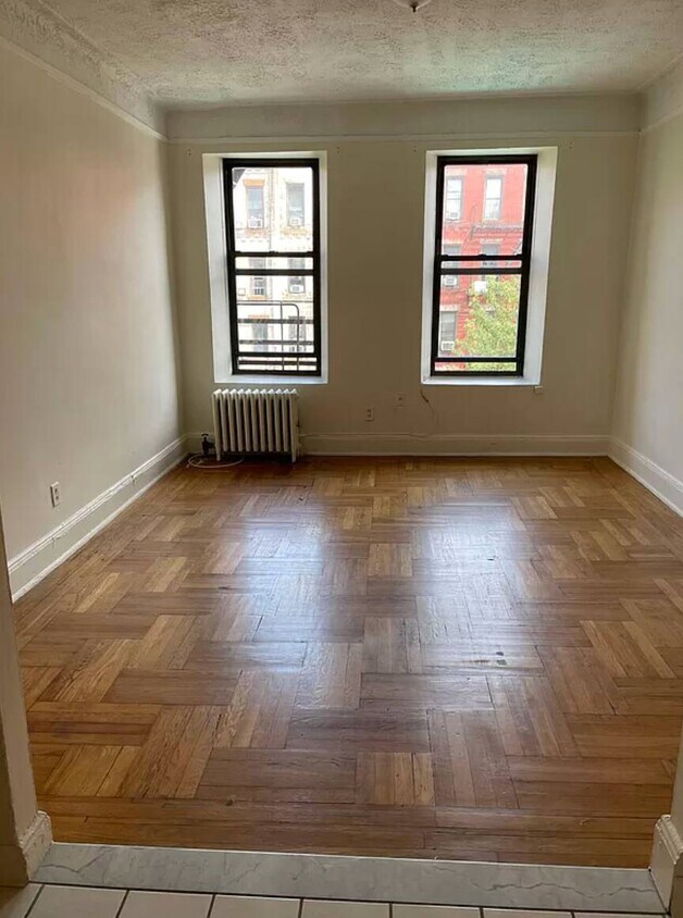 Foto del edificio - 946 Columbus Ave