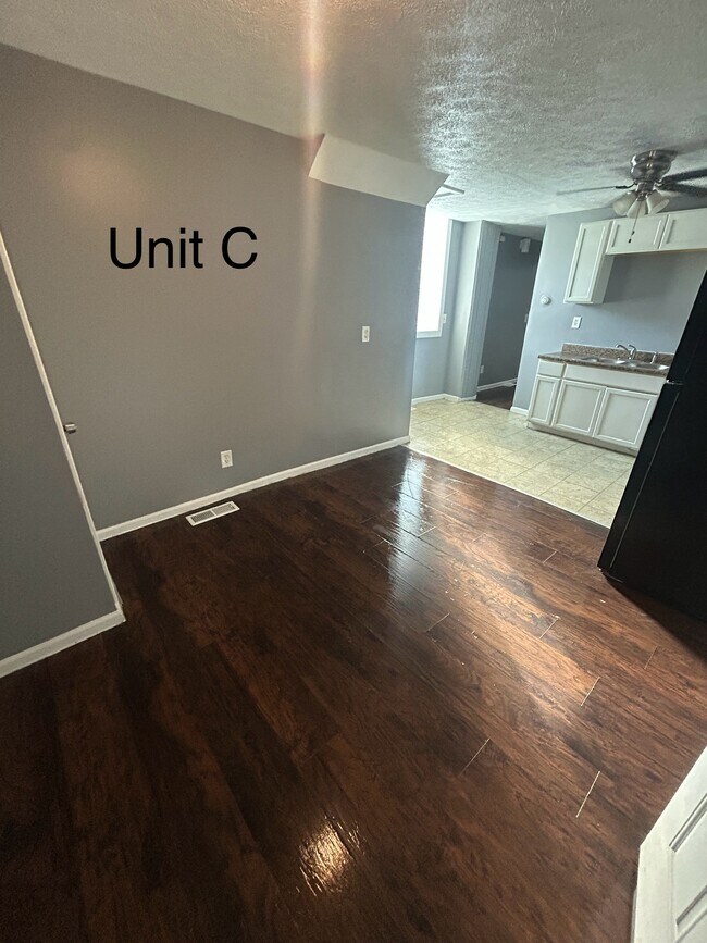 Foto del edificio - Seneca Ave