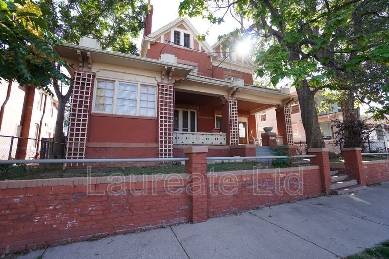 Primary Photo - 834 Clarkson St