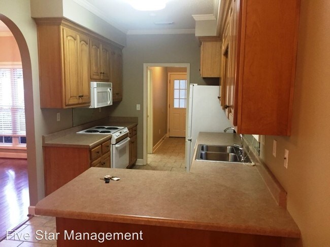 Foto del edificio - 3875 Seven Oaks Dr