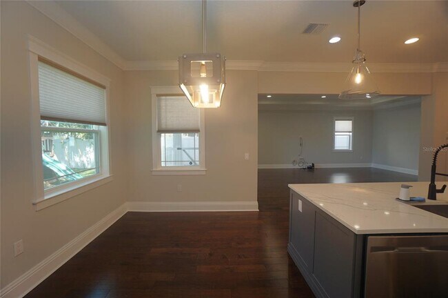 Foto del edificio - 3625 E Clark Cir