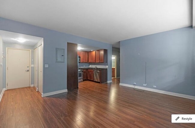 Building Photo - 2 bedroom in Chicago IL Chicago