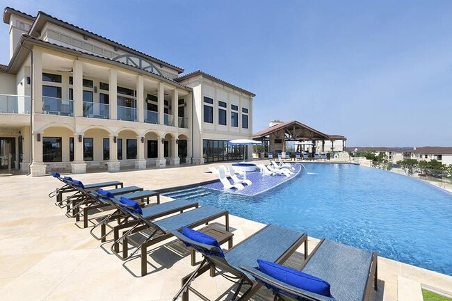 Building Photo - Tacara Steiner Ranch