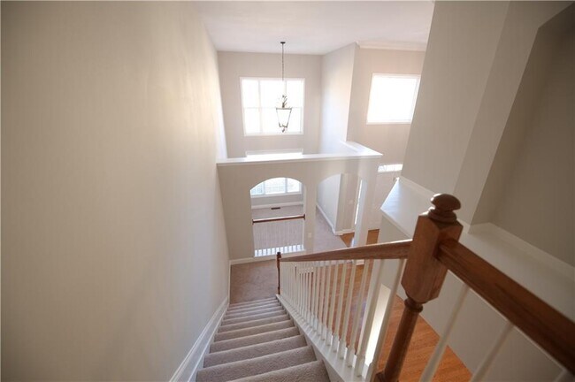 Foto del edificio - 4330 Granby Cir