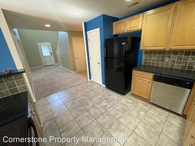 Building Photo - 4 br, 2.5 bath House - 625 Seitz Ct