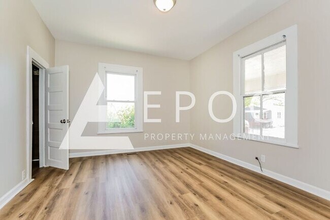 Foto del edificio - Beautiful 4 Bedroom, 1 Bathroom- Available...