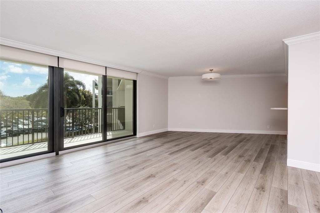 Foto principal - 1301 River Reach Dr
