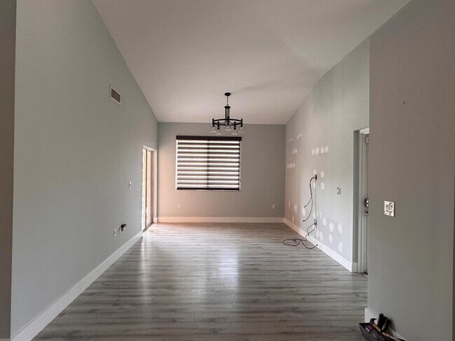 Foto del edificio - 6936 SW 39th St