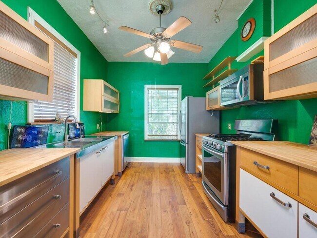 Foto del edificio - 316 S Avenue C Ave