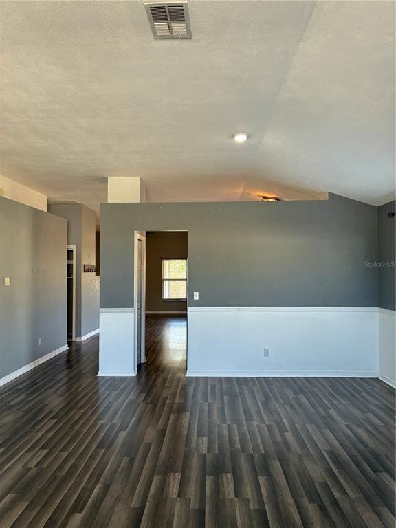 Building Photo - 5841 Dorham Pl