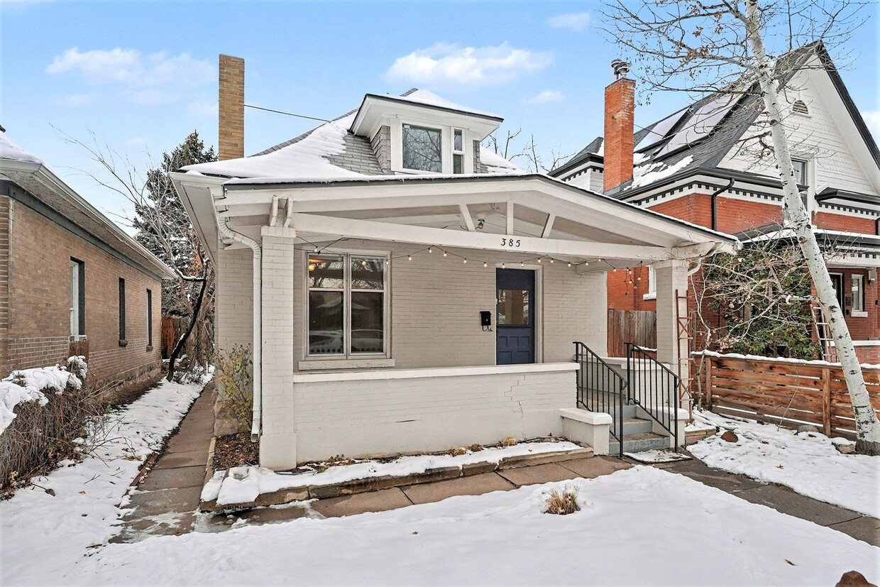 Primary Photo - 2 Bed 2 Bath Home for Rent In Wash Park area!