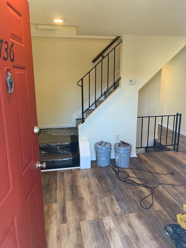 Primary Photo - Spacious 2-Bedroom Townhome – Newly Renova...