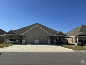 Building Photo - 3004 Wasilla Dr