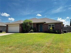 Building Photo - 110 Ashbrook Ln