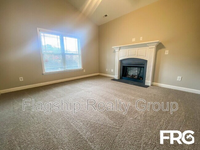 Foto del edificio - 103 Rolling Knoll Ct