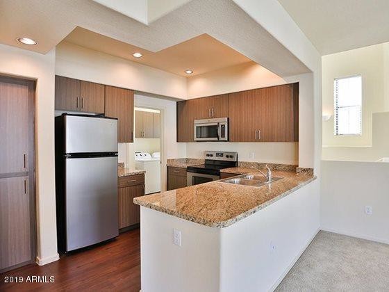 Foto del edificio - 16160 S 50th St