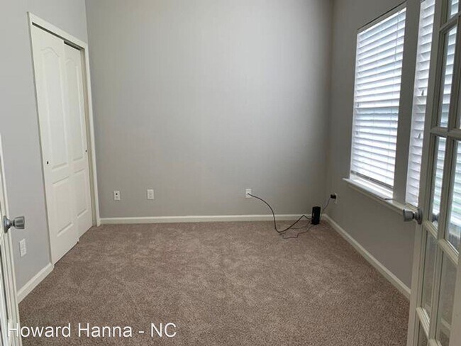 Building Photo - 4 br, 2.5 bath House - 304 Surf Scooter Loop