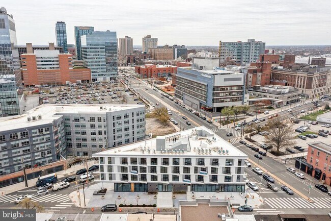 Foto del edificio - 3748 Lancaster Ave