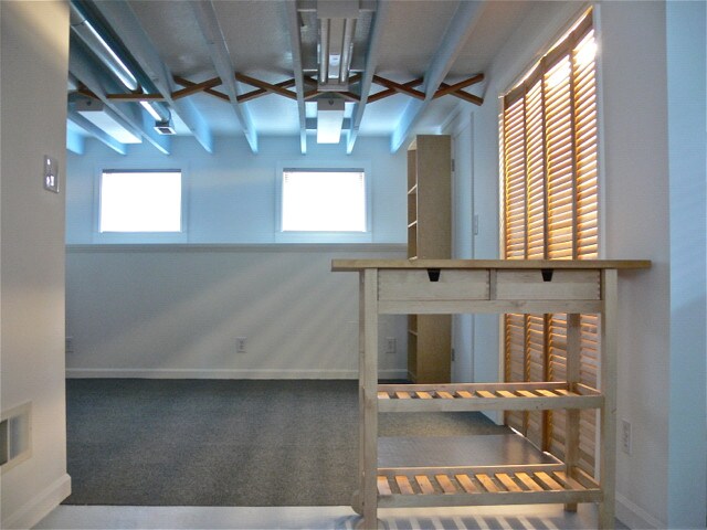 Foto del edificio - 4033 Eastern Ave N