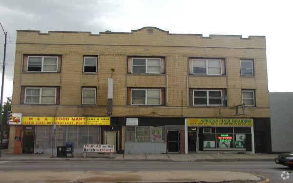 Building Photo - 5030-5034 W North Ave