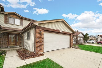 Building Photo - 446 Irvine Ct