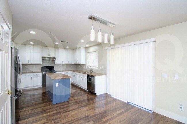 Foto del edificio - 6514 W Yellow Bird Ln